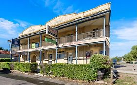 Kearsley Hotel